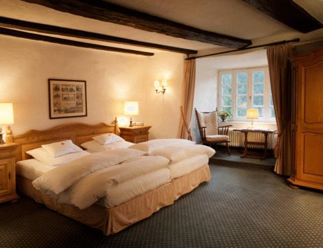 Hotel Und Restaurant Burg Schnellenberg آتندورن المظهر الخارجي الصورة