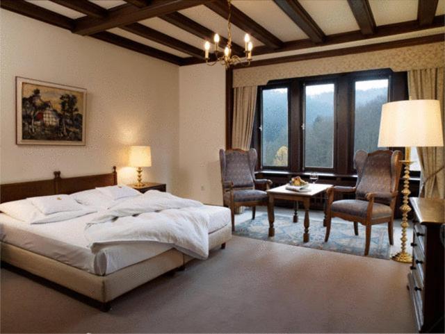 Hotel Und Restaurant Burg Schnellenberg آتندورن المظهر الخارجي الصورة