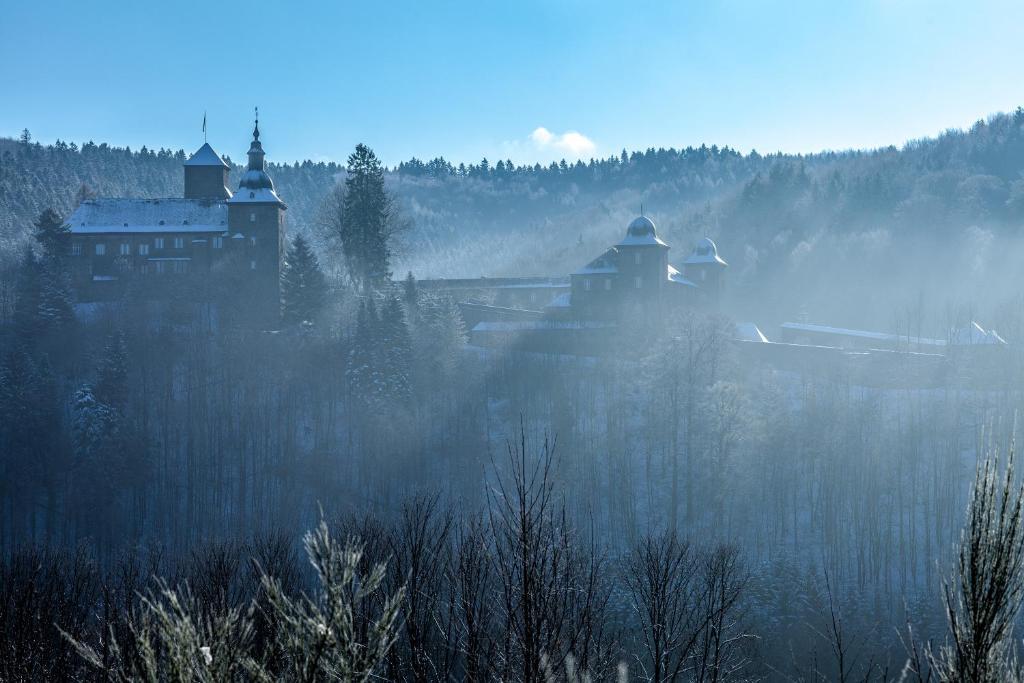 Hotel Und Restaurant Burg Schnellenberg آتندورن المظهر الخارجي الصورة